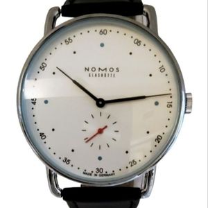 SLIM LINE GERMAN MAN'S FASHION WATCH, NWOT